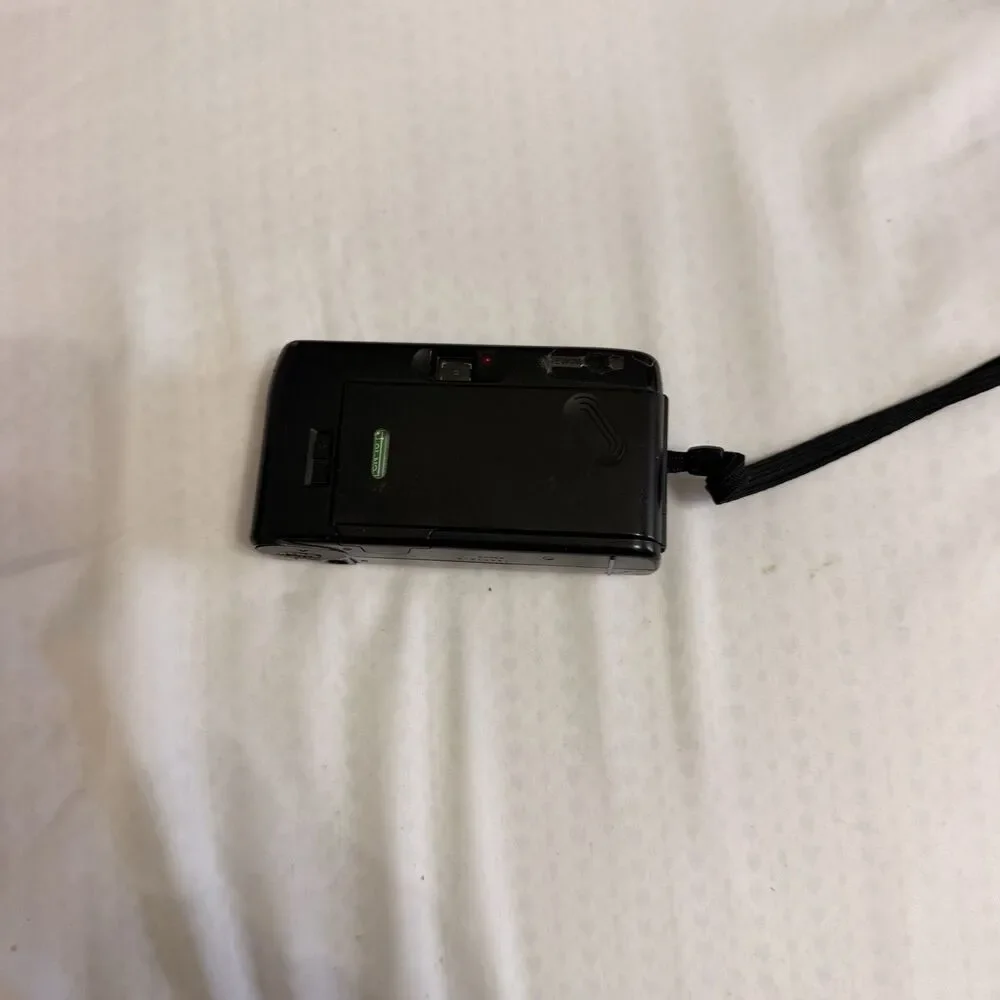 Vivitar PS:145 35mm Point & Shoot Autofocus DX Built-In Flash Auto Exposure